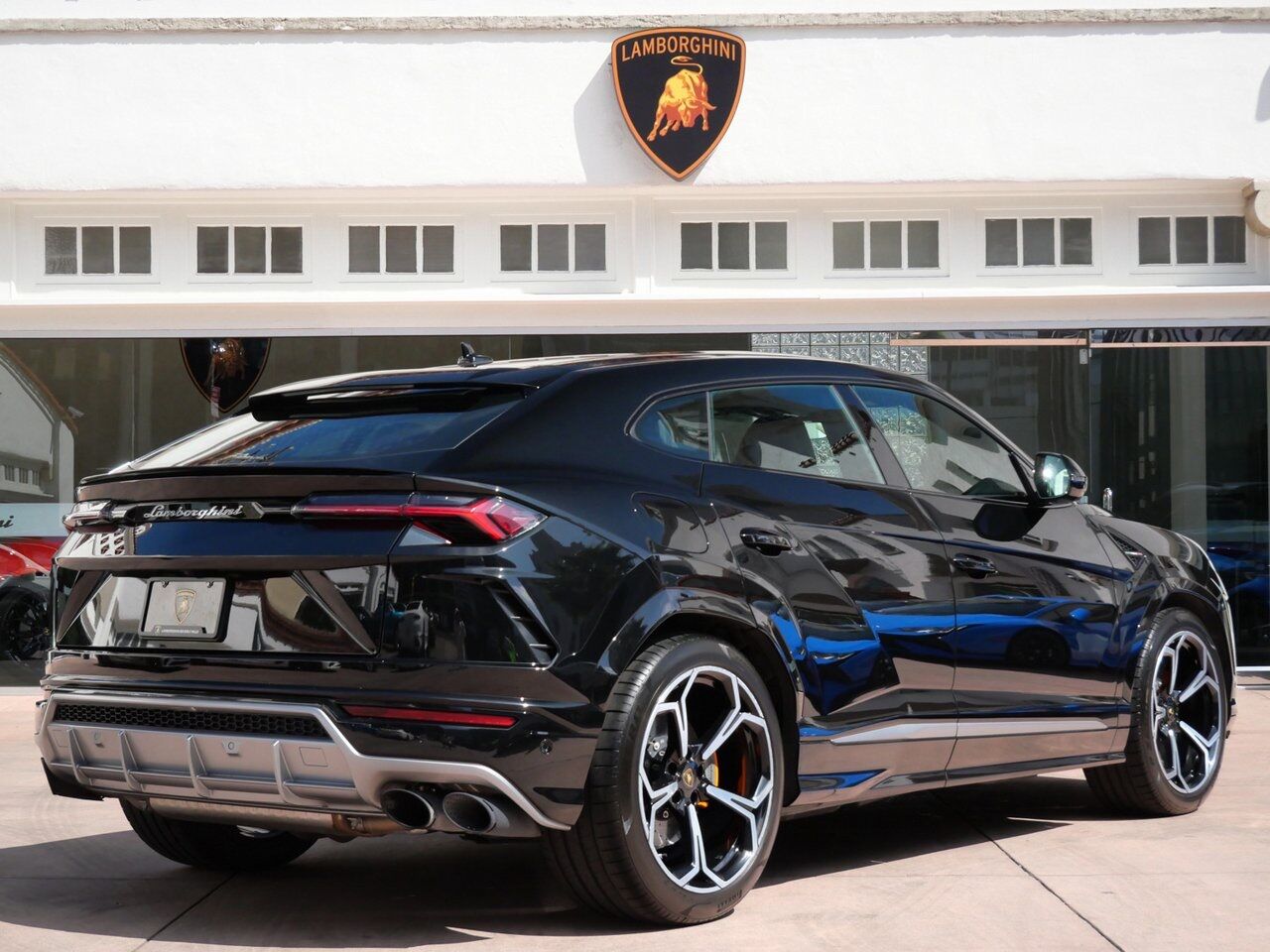 2020 Lamborghini Urus Base Base Lawrence KS