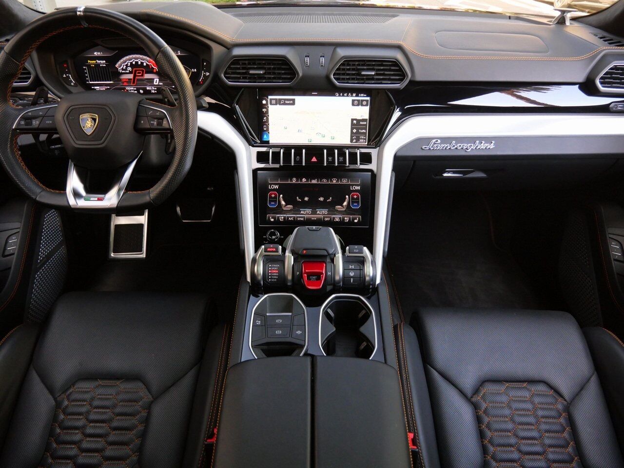2020 Lamborghini Urus Base Base Lawrence KS