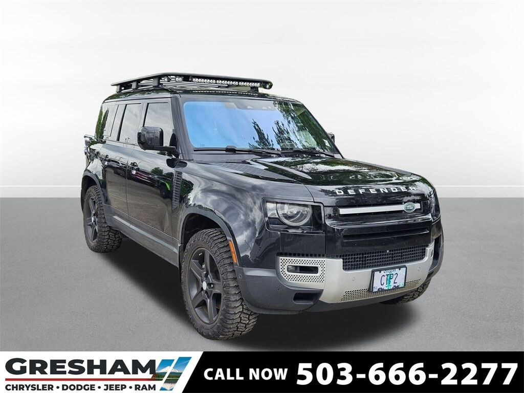 2020 Land Rover Defender SE's photo