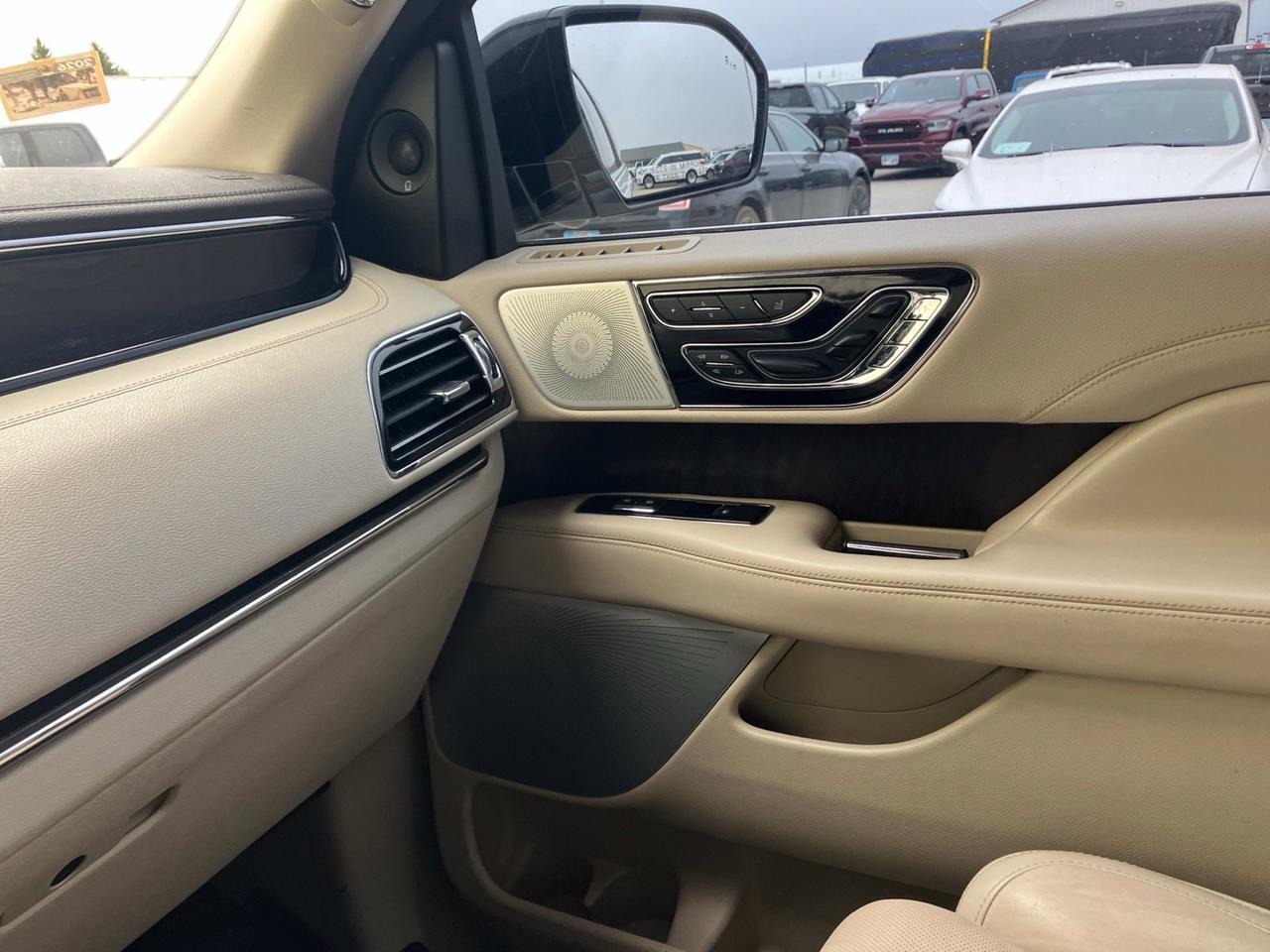 2020 Lincoln Navigator L Reserve Watertown SD 2020 Lincoln Navigator L Reserve Watertown SD