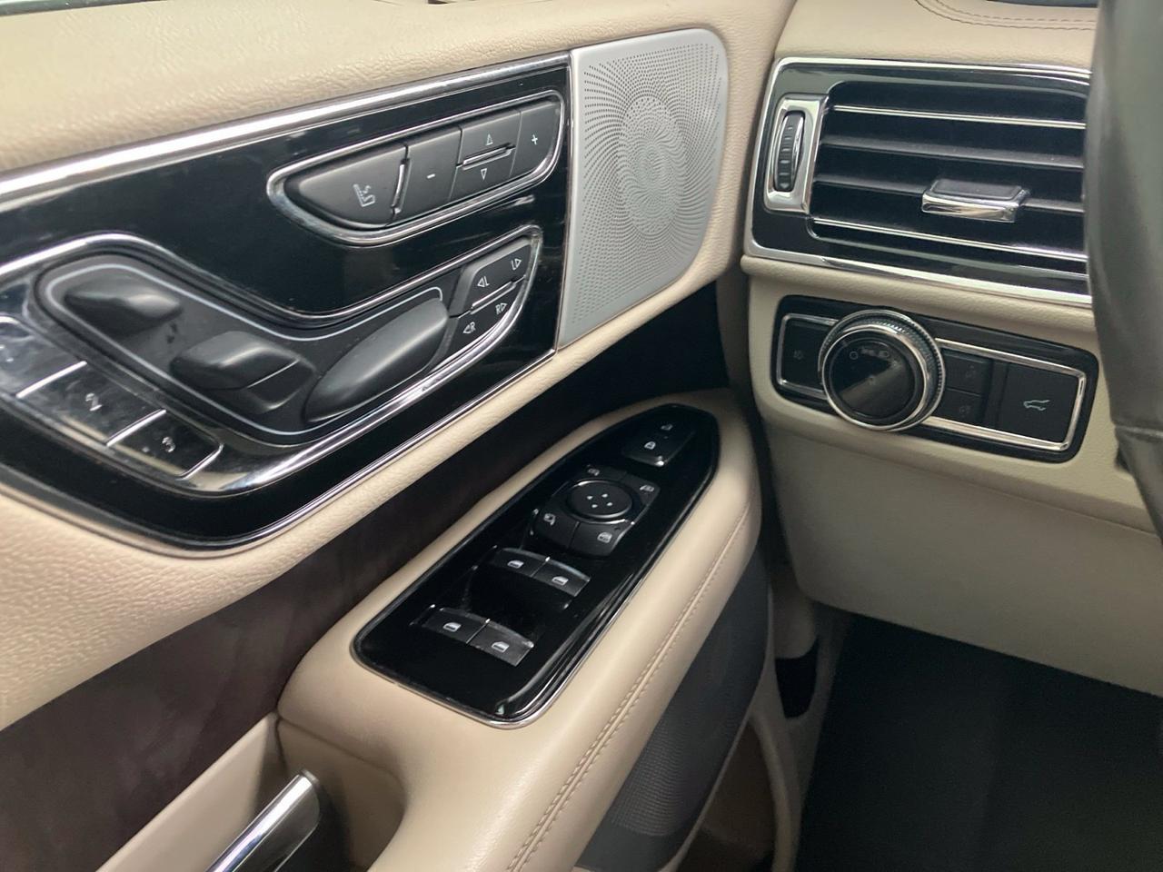 2020 Lincoln Navigator L Reserve Watertown SD 2020 Lincoln Navigator L Reserve Watertown SD
