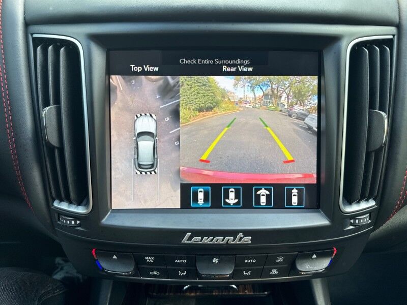 2020 Maserati Levante GranLusso AWD w/ Ermenegildo Zegna Silk Interior Appointments Arlington VA