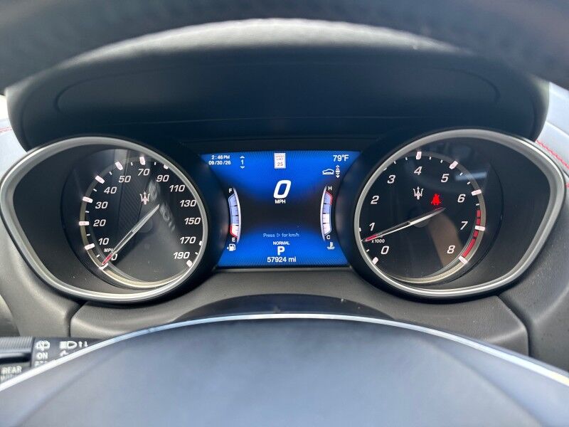 2020 Maserati Levante GranLusso AWD w/ Ermenegildo Zegna Silk Interior Appointments Arlington VA