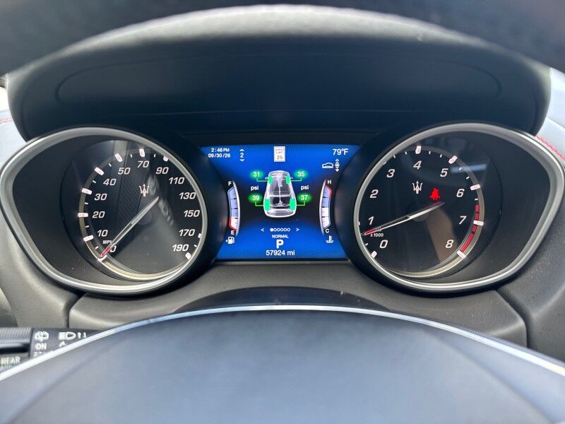 2020 Maserati Levante GranLusso AWD w/ Ermenegildo Zegna Silk Interior Appointments Arlington VA