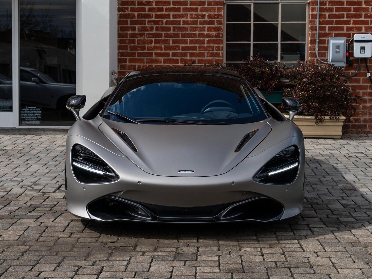 2020 McLaren 720S Performance Performance