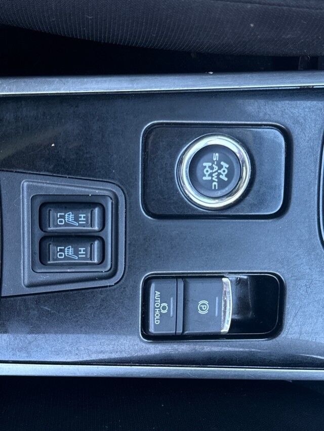 2020 Mitsubishi Outlander SEL Grande Prairie AB 2020 Mitsubishi Outlander SEL Grande Prairie AB