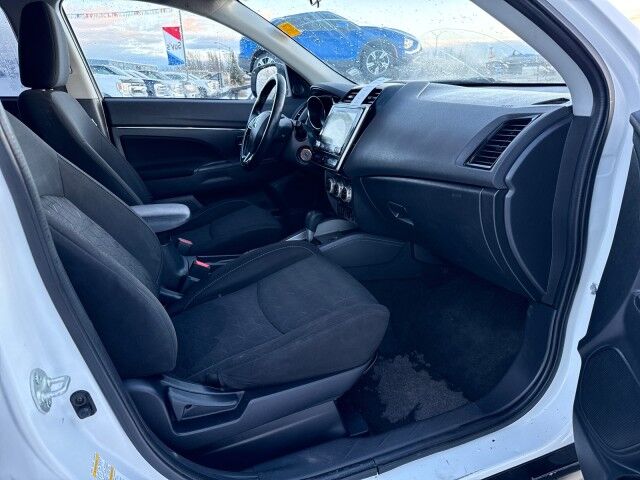 2020 Mitsubishi RVR SE Grande Prairie AB 2020 Mitsubishi RVR SE Grande Prairie AB