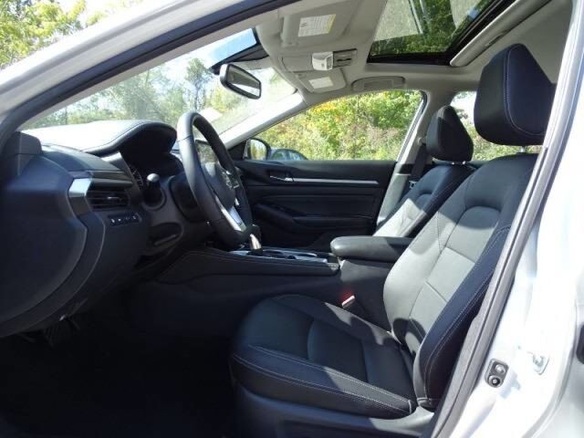 2020 Nissan Altima 2.5 Platinum Oshkosh WI