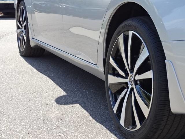 2020 Nissan Altima 2.5 Platinum Oshkosh WI