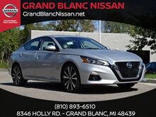 2020_Nissan_Altima_2.5 Platinum_ Oshkosh WI