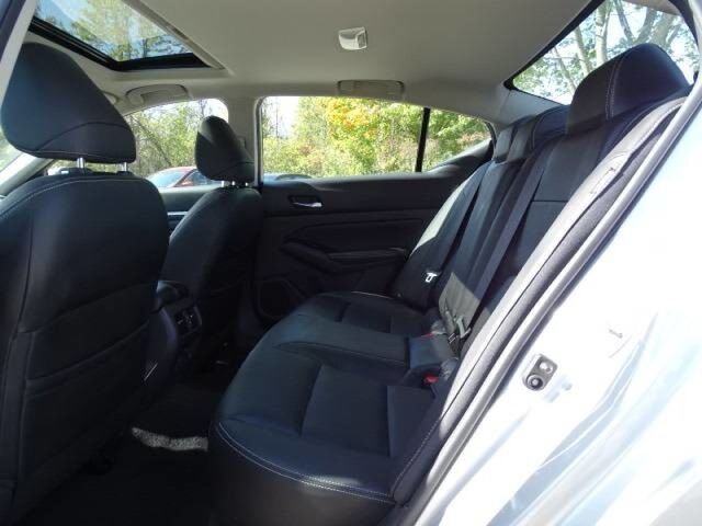 2020 Nissan Altima 2.5 Platinum Oshkosh WI