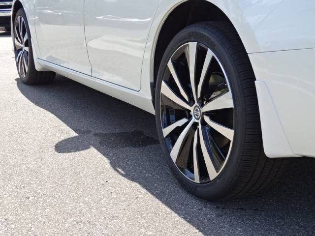 2020 Nissan Altima 2.5 Platinum Oshkosh WI