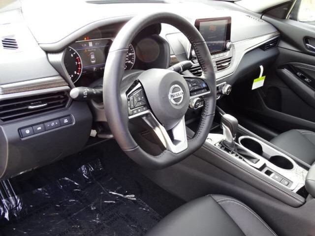 2020 Nissan Altima 2.5 Platinum Oshkosh WI