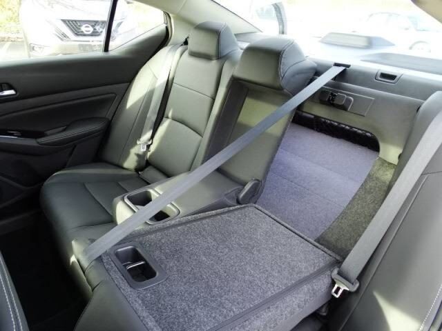 2020 Nissan Altima 2.5 Platinum Oshkosh WI