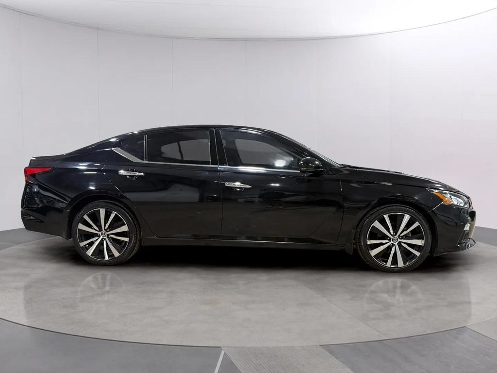 2020 Nissan Altima 2.5 Platinum