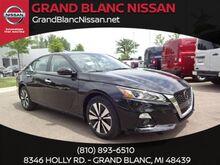 2020_Nissan_Altima_2.5 SL_ Oshkosh WI