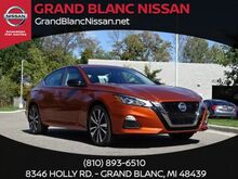 2020_Nissan_Altima_2.5 SR_ Oshkosh WI