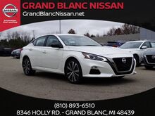 2020_Nissan_Altima_2.5 SR_ Oshkosh WI