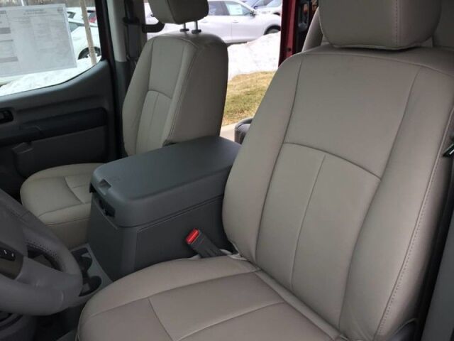 2020 Nissan NV Passenger NV3500 HD SL Oshkosh WI