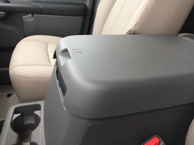 2020 Nissan NV Passenger NV3500 HD SL Oshkosh WI