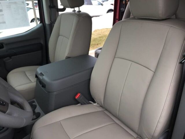2020 Nissan NV Passenger NV3500 HD SL Oshkosh WI