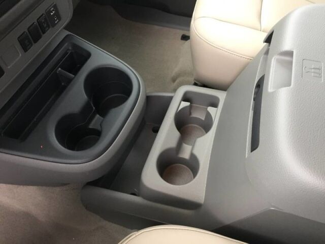 2020 Nissan NV Passenger NV3500 HD SL Oshkosh WI