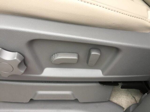 2020 Nissan NV Passenger NV3500 HD SL Oshkosh WI