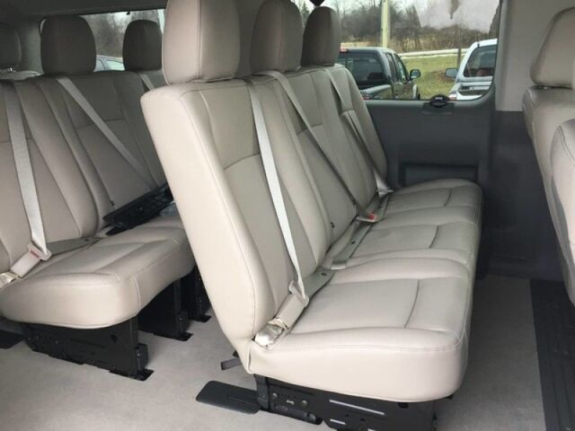 2020 Nissan NV Passenger NV3500 HD SL Oshkosh WI