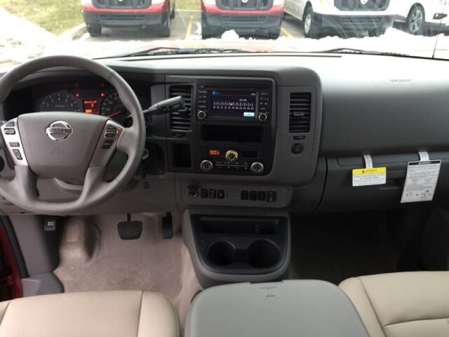2020 Nissan NV Passenger NV3500 HD SL Oshkosh WI