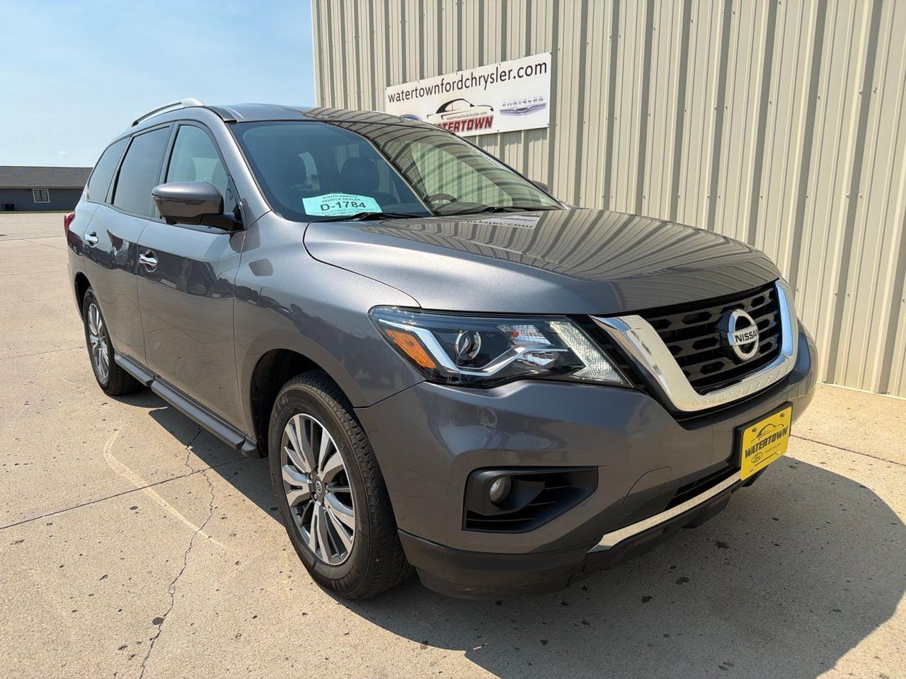 2020 Nissan Pathfinder SL Watertown SD 2020 Nissan Pathfinder SL Watertown SD