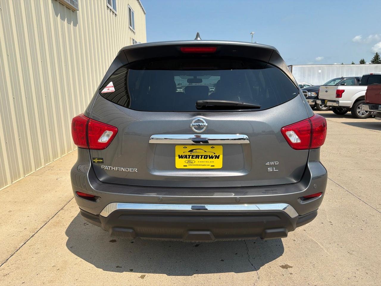 2020 Nissan Pathfinder SL Watertown SD 2020 Nissan Pathfinder SL Watertown SD