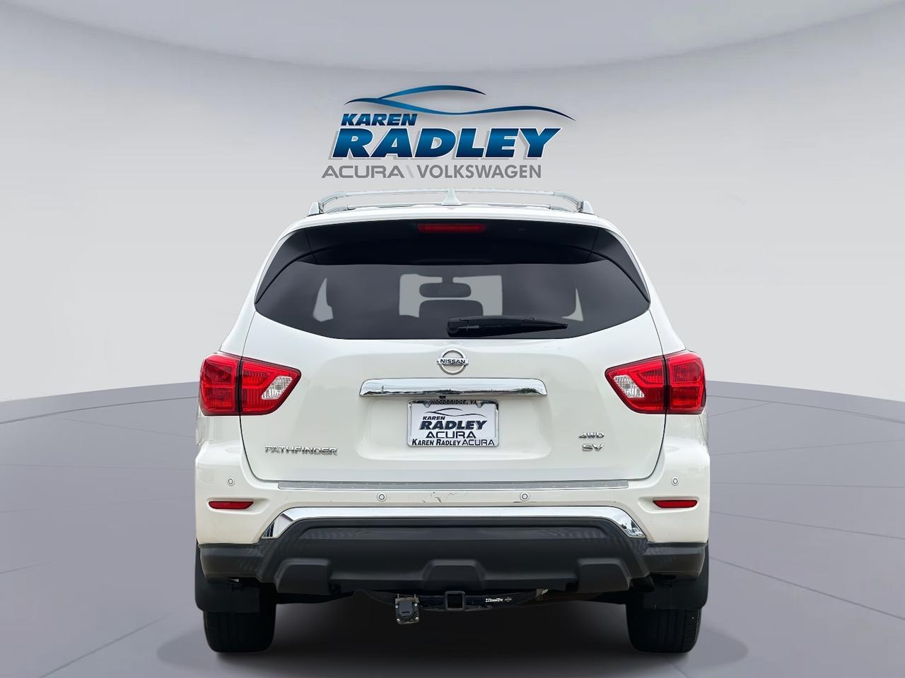 2020 Nissan Pathfinder SV