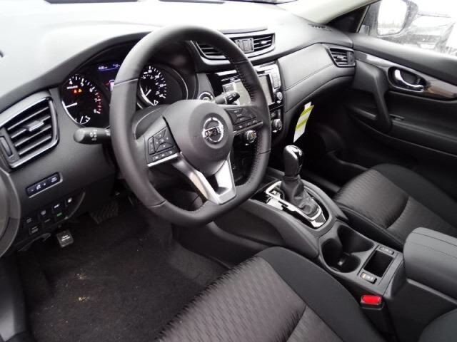 2020 Nissan Rogue SV Oshkosh WI