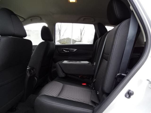 2020 Nissan Rogue SV Oshkosh WI