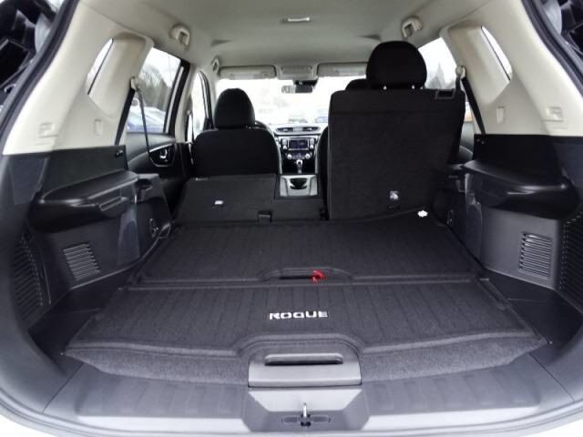 2020 Nissan Rogue SV Oshkosh WI