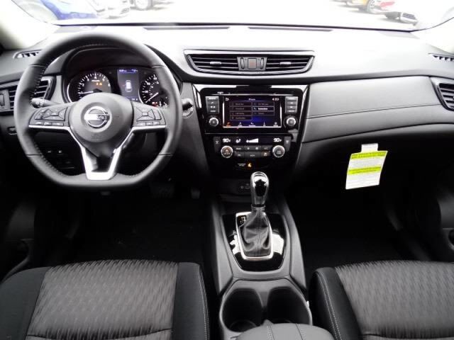 2020 Nissan Rogue SV Oshkosh WI