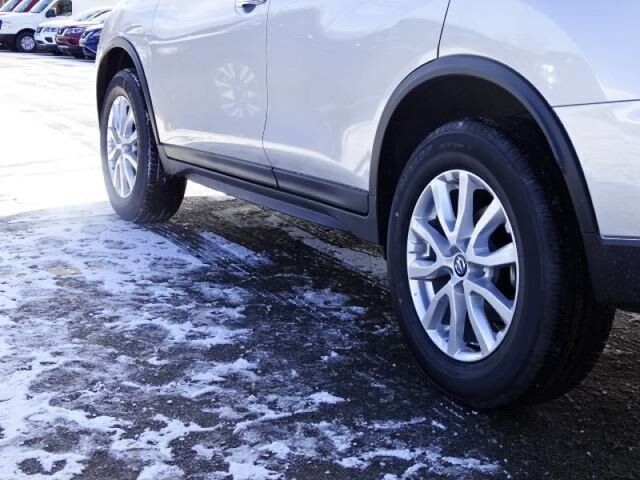 2020 Nissan Rogue SV Oshkosh WI