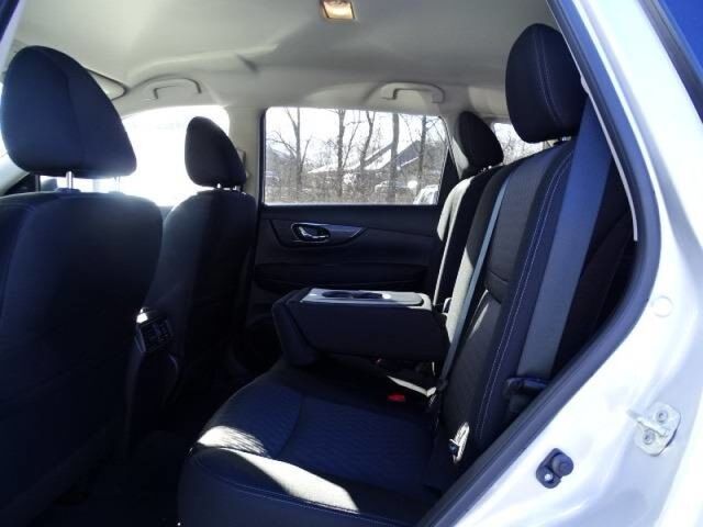 2020 Nissan Rogue SV Oshkosh WI