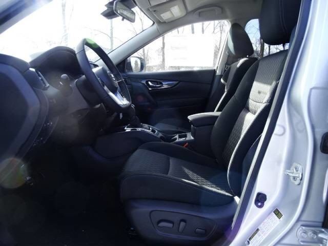 2020 Nissan Rogue SV Oshkosh WI