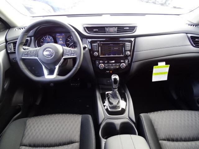 2020 Nissan Rogue SV Oshkosh WI