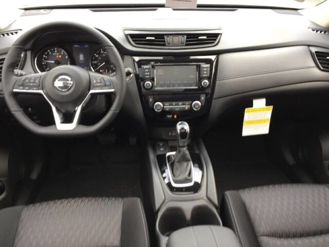 2020 Nissan Rogue SV Oshkosh WI