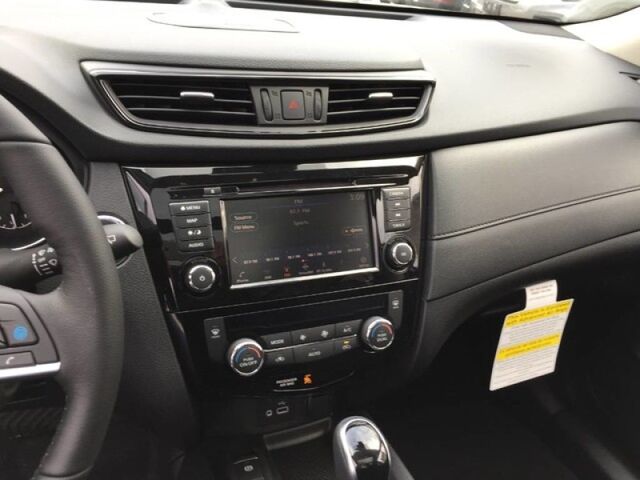 2020 Nissan Rogue SV Oshkosh WI