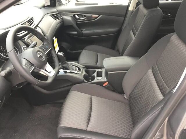 2020 Nissan Rogue SV Oshkosh WI