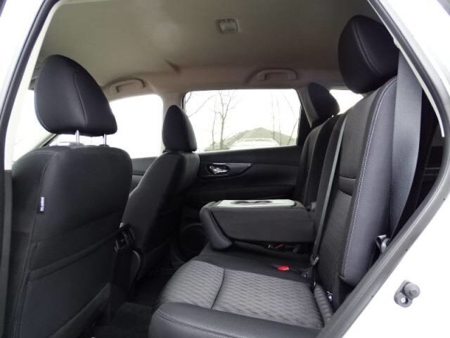 2020 Nissan Rogue SV Oshkosh WI