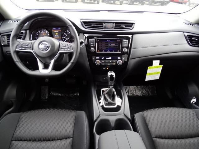 2020 Nissan Rogue SV Oshkosh WI