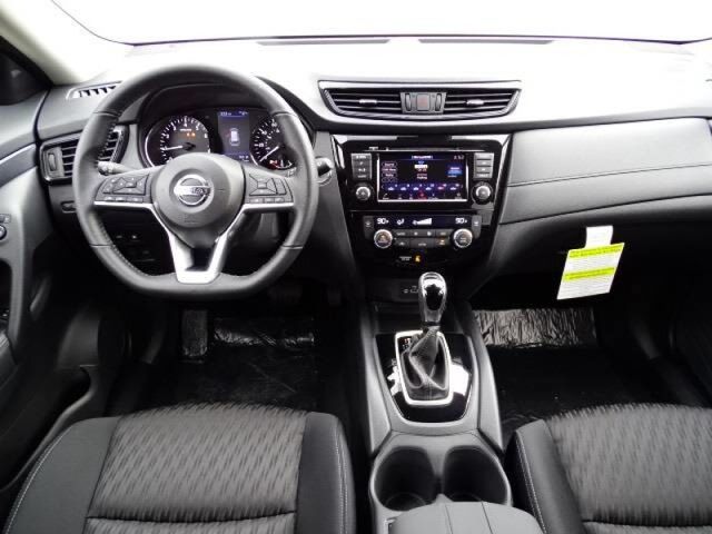 2020 Nissan Rogue SV Oshkosh WI