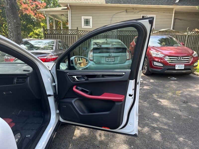 2020 Porsche Macan AWD Arlington VA