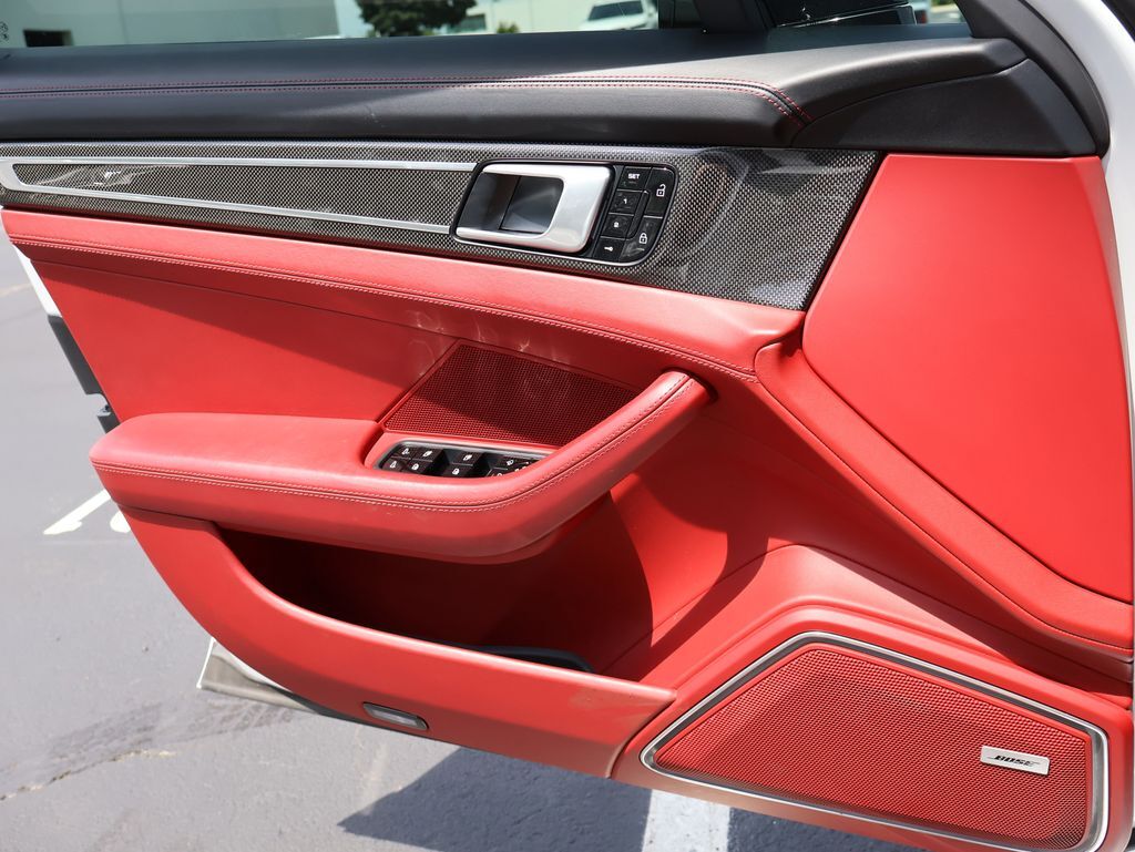 2020 Porsche Panamera Sport Turismo GTS