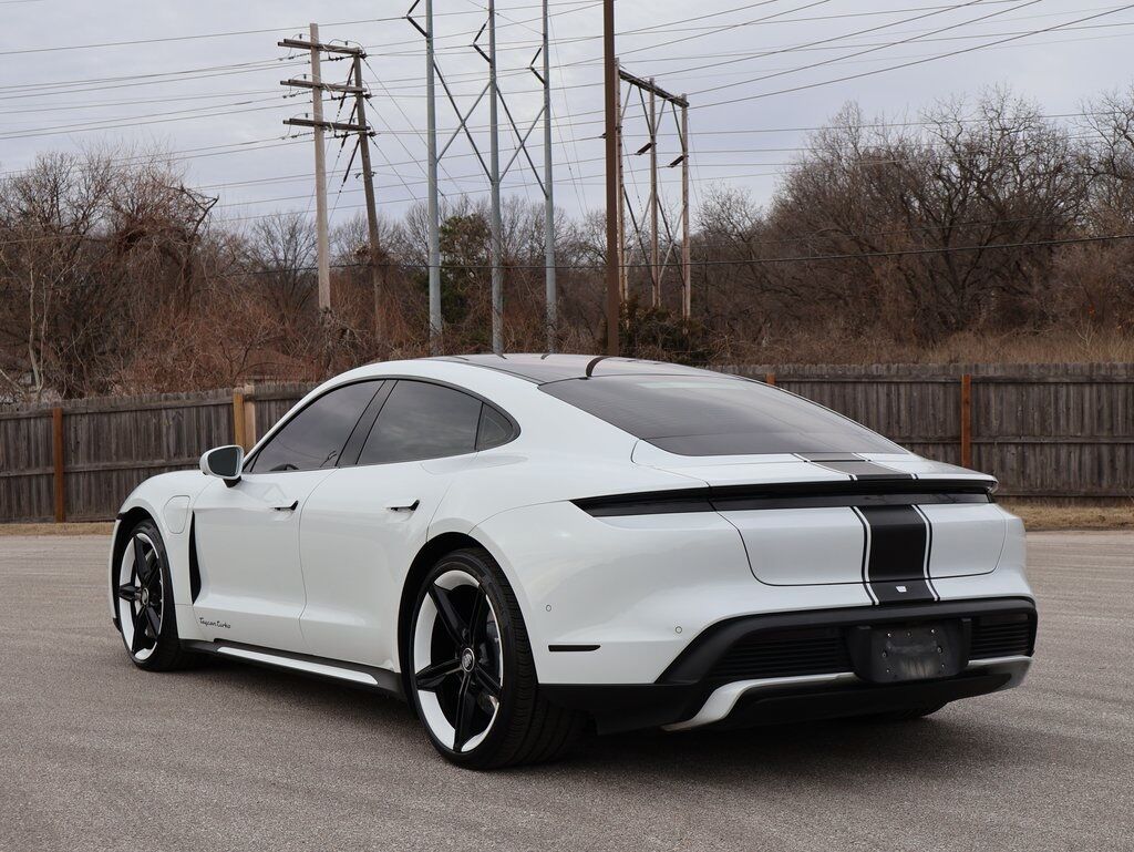 2020 Porsche Taycan Turbo