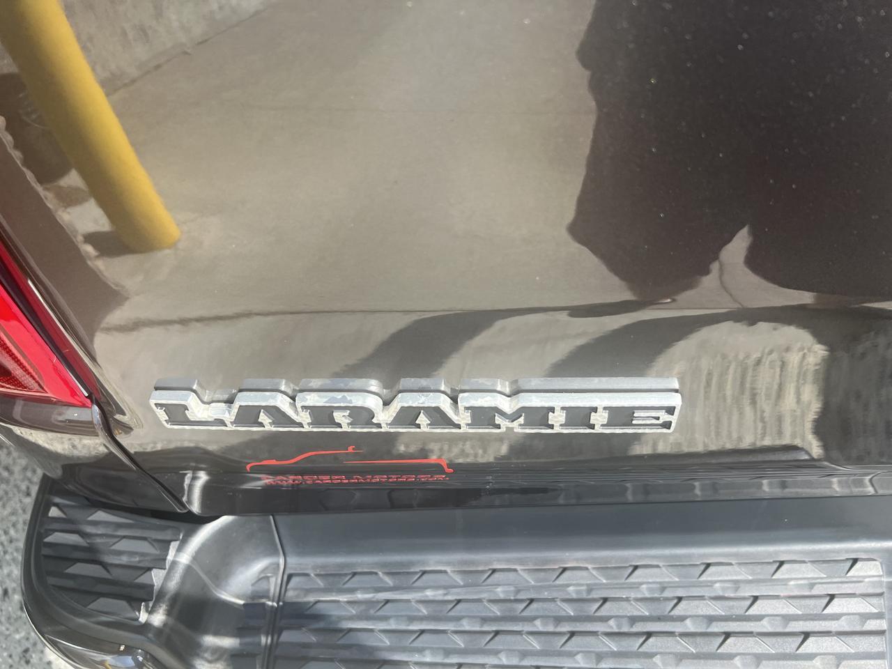 RAM1500 CREW CAB 4X411